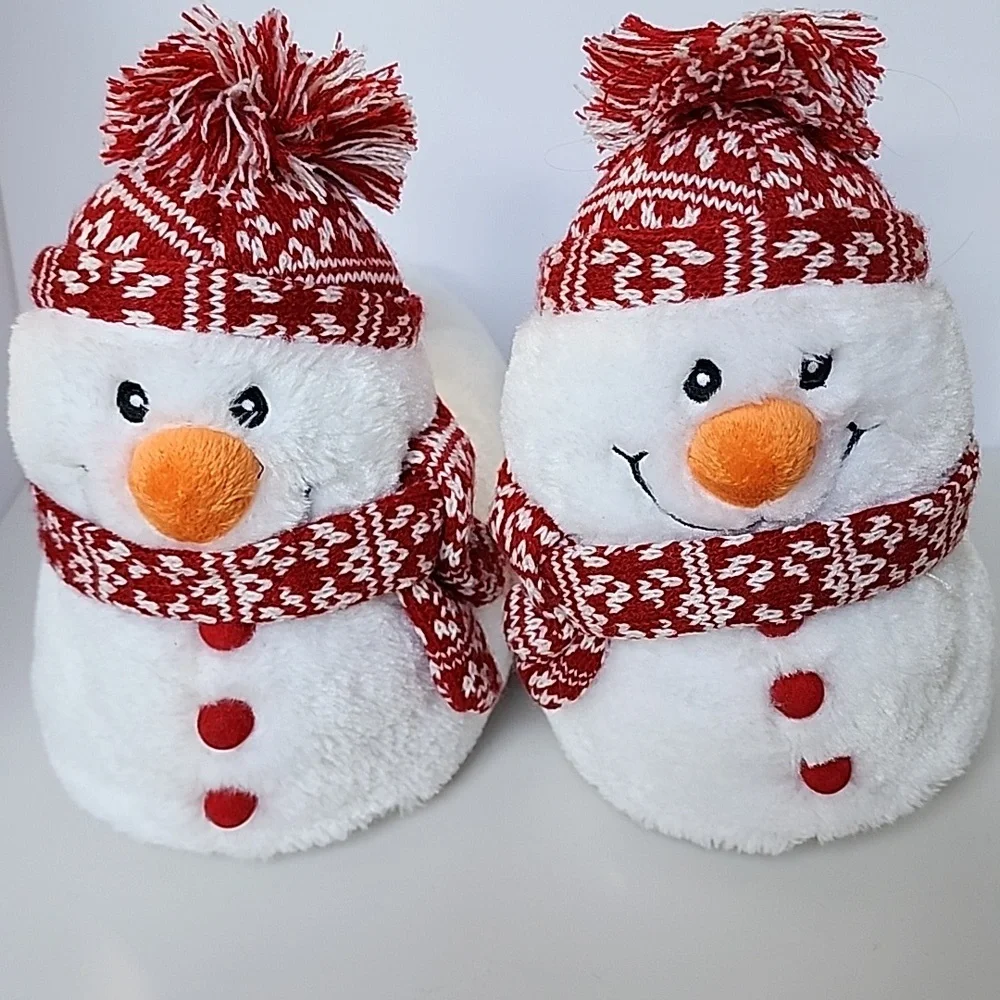 Prince & Fox Snowman Slippers with Red Accents